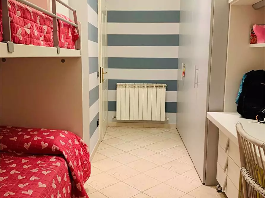 Immagine 16 di Appartamento in vendita  in Via D. Alighieri a Pietrasanta