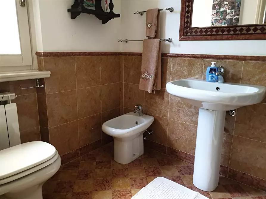 Immagine 17 di Villa in vendita  in Via Setteponti a Pietrasanta