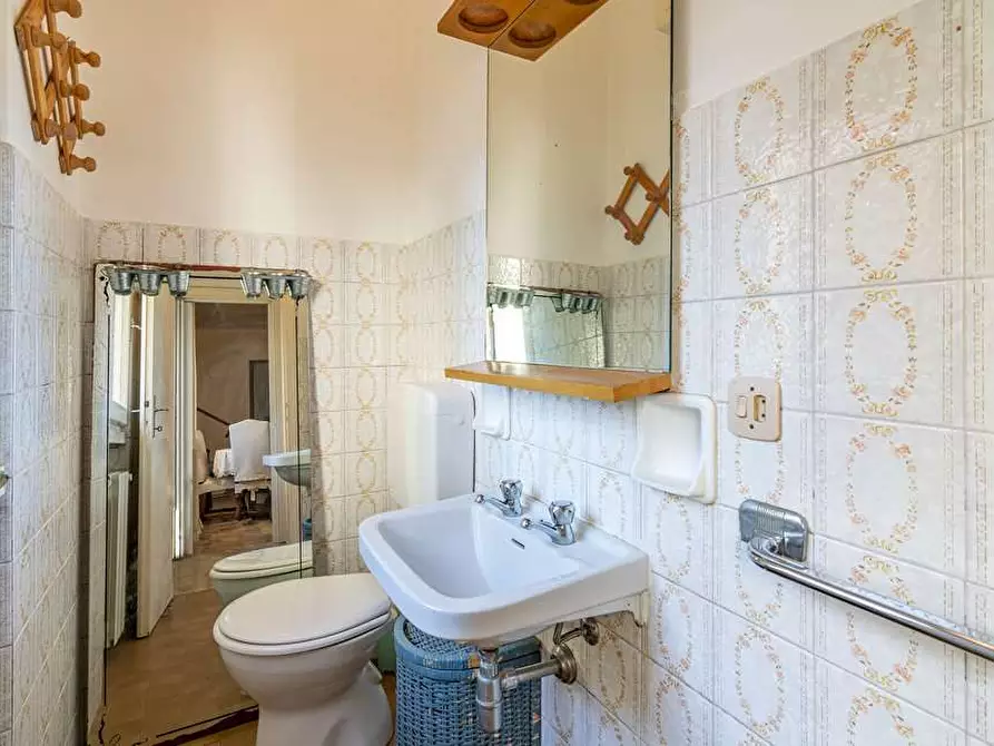 Immagine 13 di Casa bifamiliare in affitto  in Via Cesare Battisti a Pietrasanta