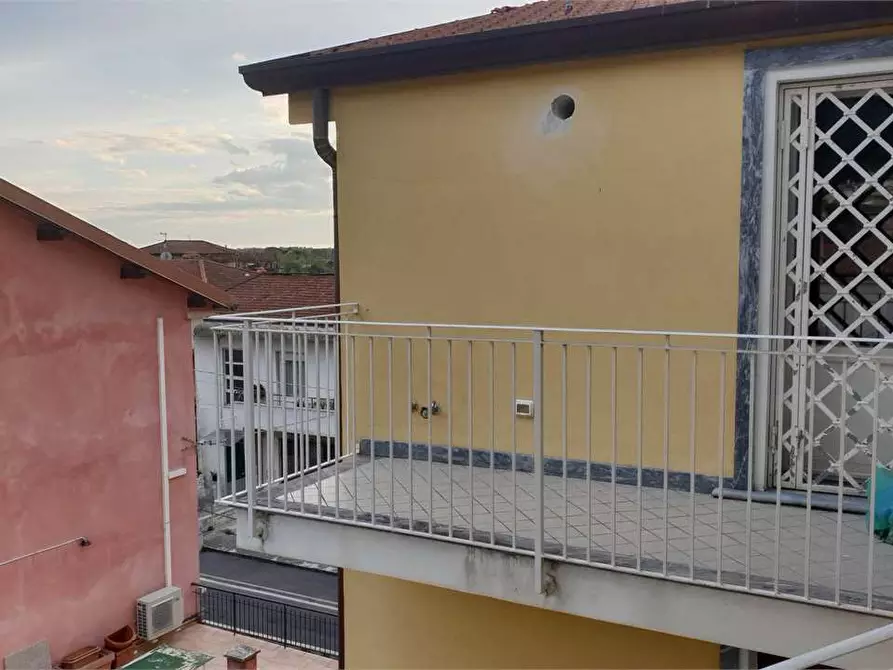 Immagine 4 di Appartamento in vendita  in Via  Oberdan a Pietrasanta