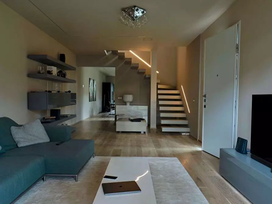 Immagine 1 di Casa bifamiliare in affitto  in Via Dei Medici a Forte Dei Marmi