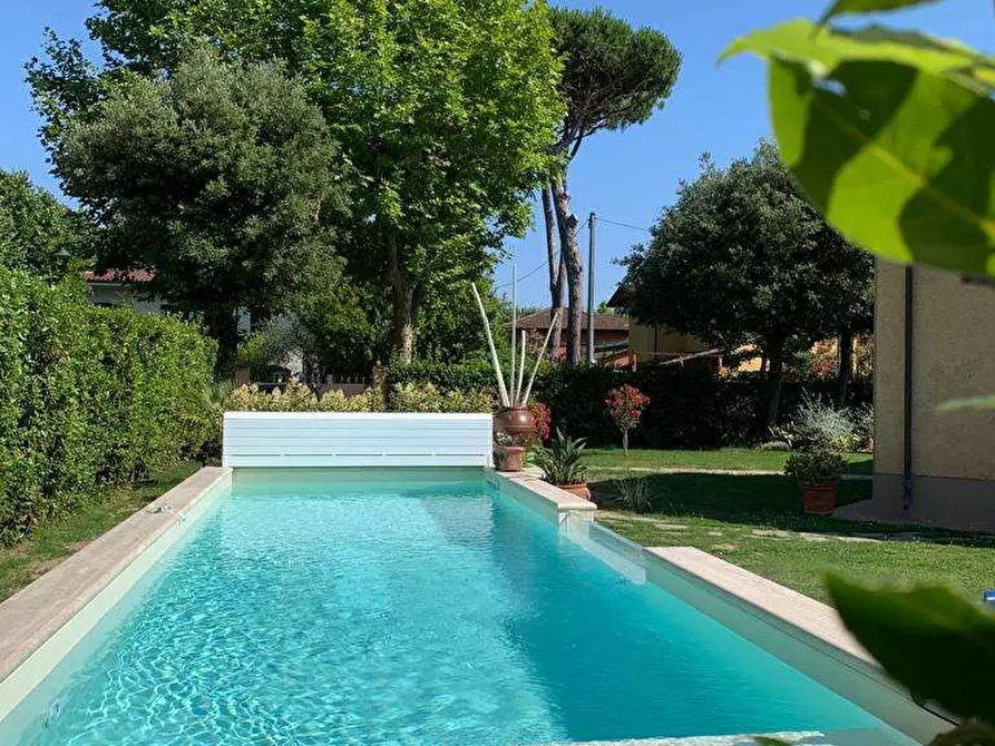 casa indipendente in affitto a Forte dei Marmi in zona Vittoria Apuana