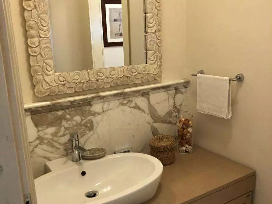 Immagine 14 di Villa in affitto  in Via A. Soffici a Forte Dei Marmi