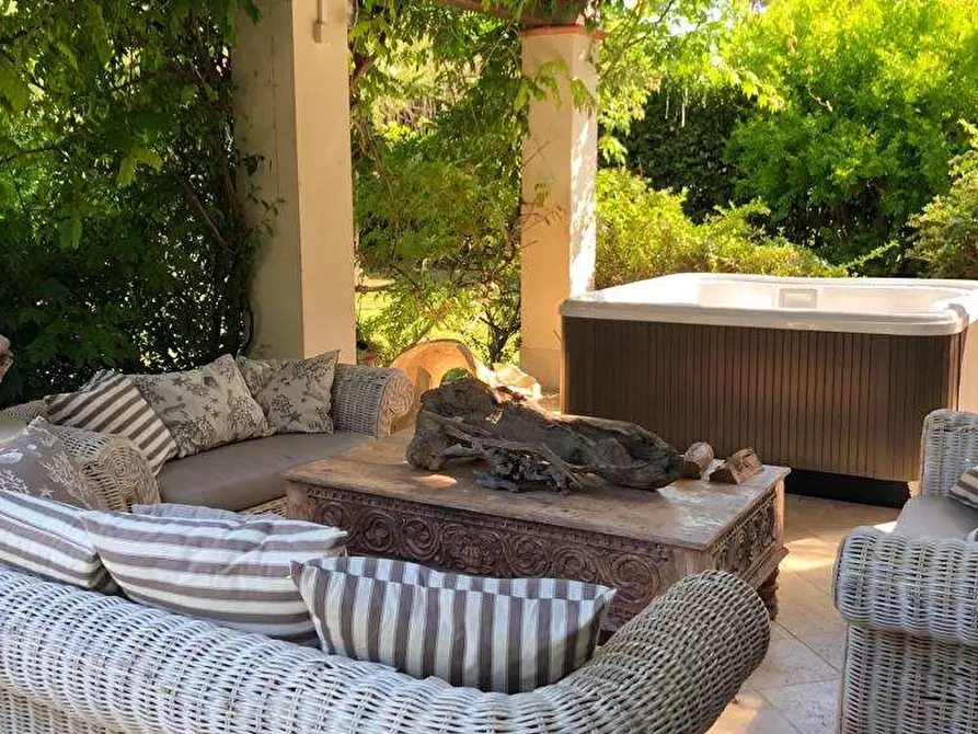 Immagine 3 di Villa in affitto  in Via A. Soffici a Forte Dei Marmi