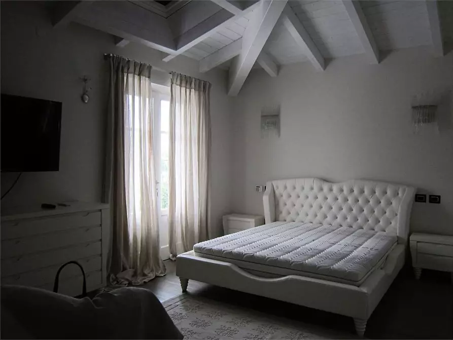 Immagine 18 di Villa in vendita  in Via B. Croce a Forte Dei Marmi