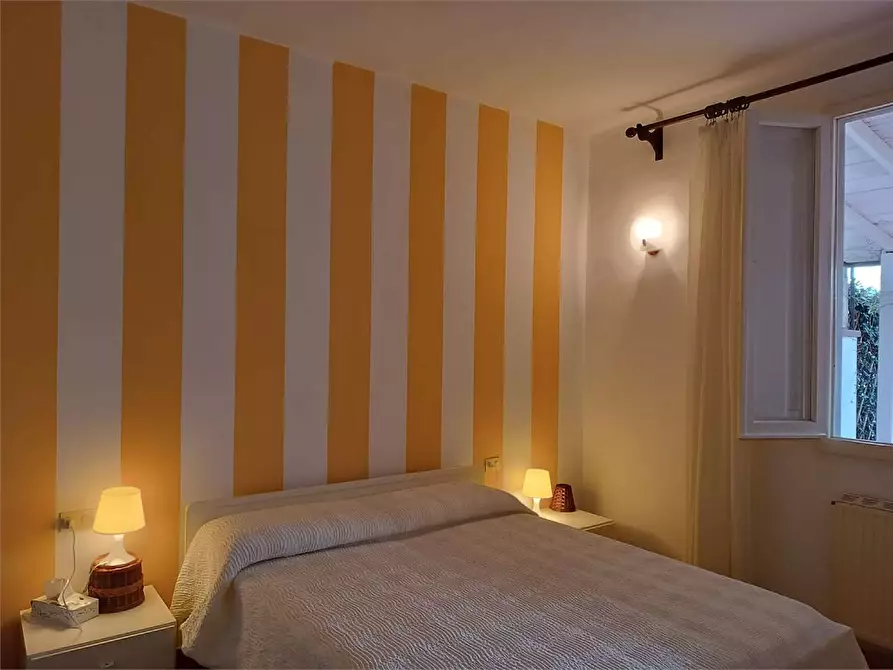Immagine 20 di Casa indipendente in affitto  in Via Versilia a Forte Dei Marmi