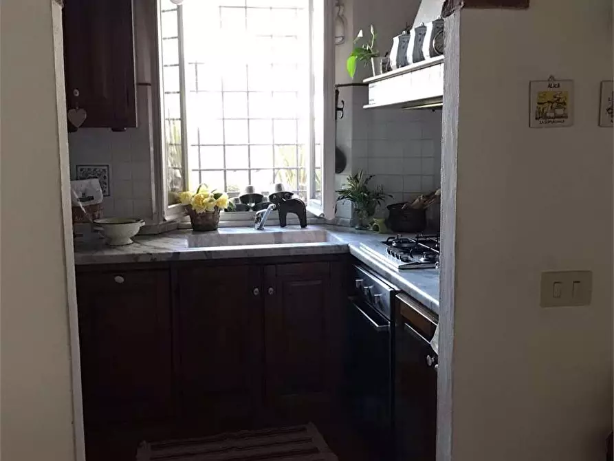 Immagine 12 di Porzione di casa in vendita  in Via degli olmi  a Forte Dei Marmi