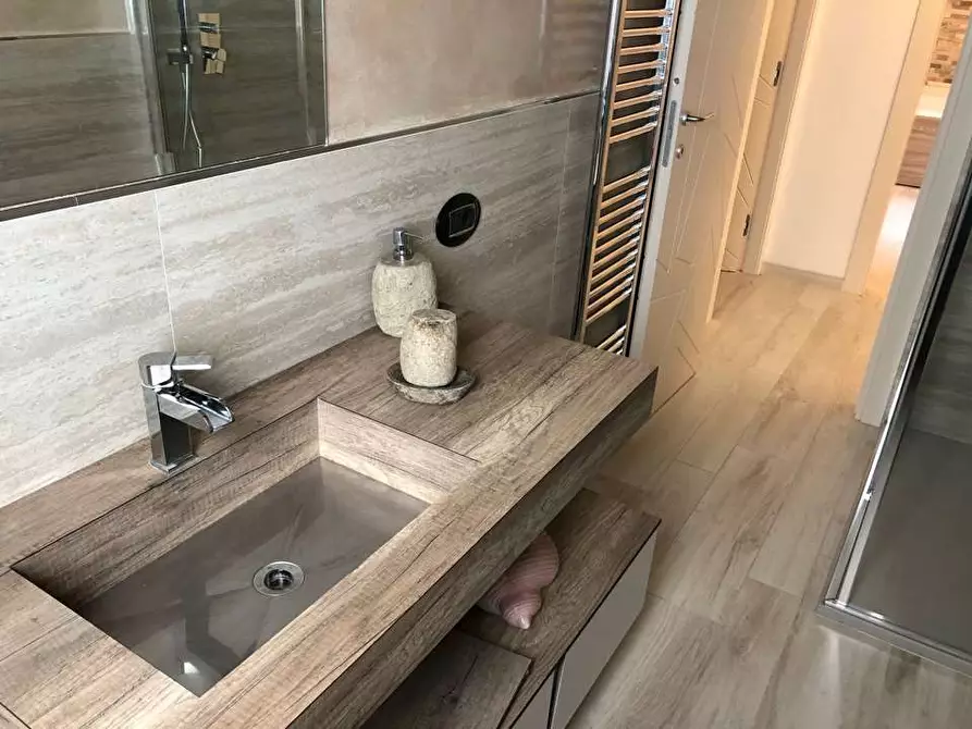 Immagine 32 di Casa bifamiliare in vendita  in Via Francesco Crispi a Forte Dei Marmi