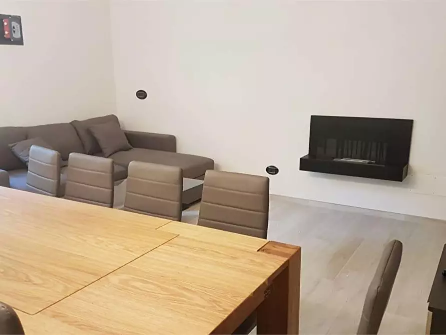 Immagine 6 di Casa bifamiliare in vendita  in Via Francesco Crispi a Forte Dei Marmi