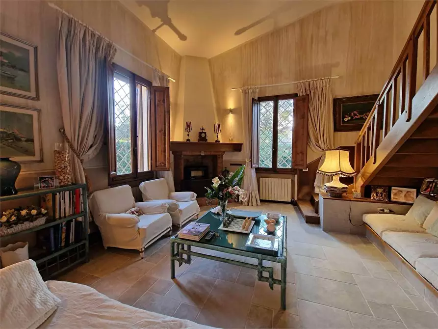 Immagine 3 di Villa in affitto  in Via Firenze a Forte Dei Marmi