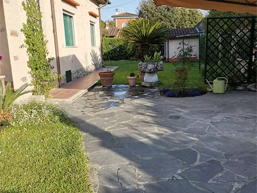 Immagine 4 di Villa in affitto  in Via Ilaria Alpi a Forte Dei Marmi