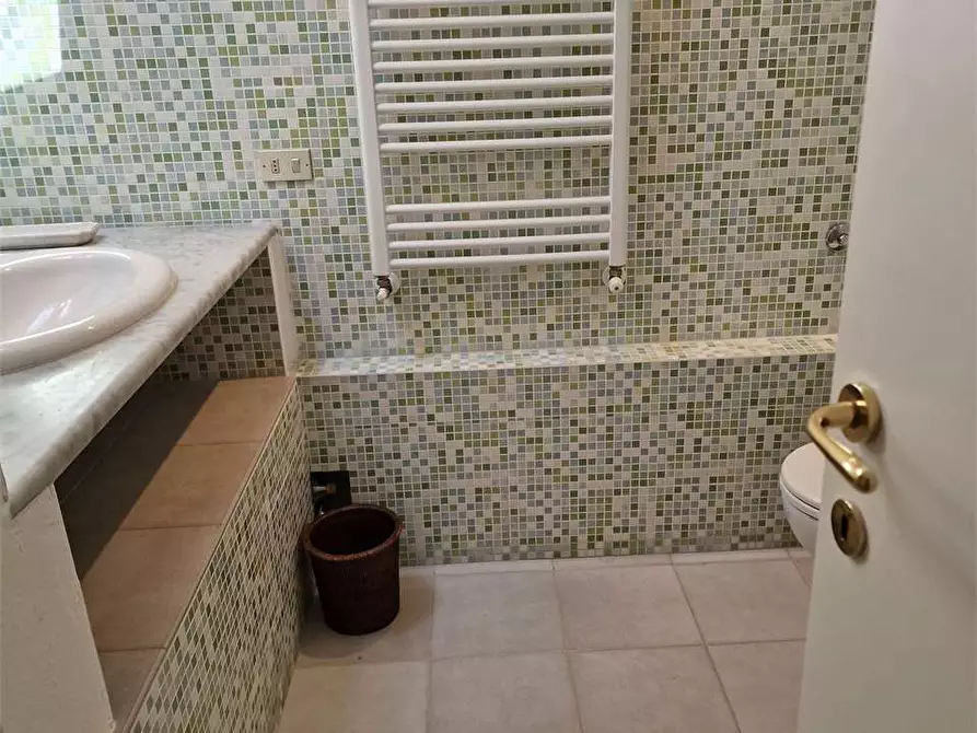 Immagine 34 di Casa indipendente in affitto  in via Piave a Forte Dei Marmi