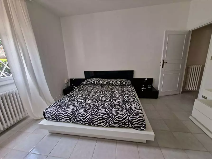 Immagine 12 di Casa indipendente in affitto  in via Piave a Forte Dei Marmi