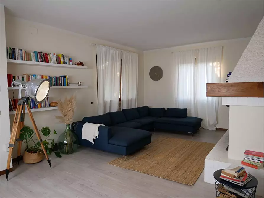 Immagine 7 di Casa bifamiliare in affitto  in Via Gramsci a Forte Dei Marmi