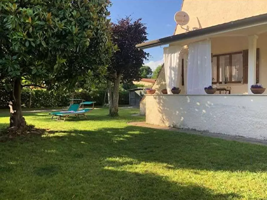 Immagine 16 di Casa bifamiliare in affitto  in Via Gramsci a Forte Dei Marmi