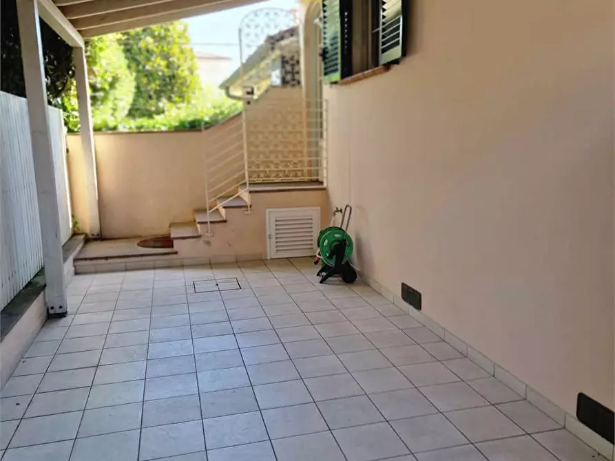 Immagine 20 di Appartamento in vendita  in Via duca degli Abruzzi a Forte Dei Marmi