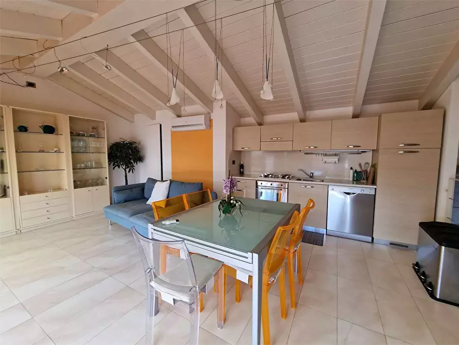 Immagine 1 di Appartamento in vendita  in Via duca degli Abruzzi a Forte Dei Marmi