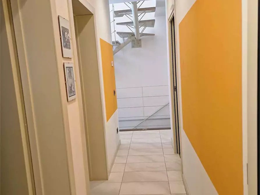 Immagine 13 di Appartamento in vendita  in Via duca degli Abruzzi a Forte Dei Marmi