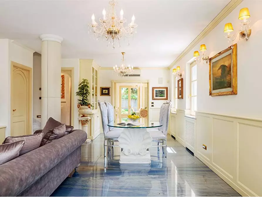 Immagine 19 di Villa in affitto  in Via Ariosto a Forte Dei Marmi