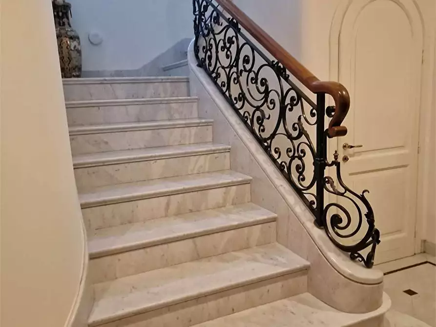 Immagine 11 di Villa in affitto  in Via Francesco Carrara a Forte Dei Marmi