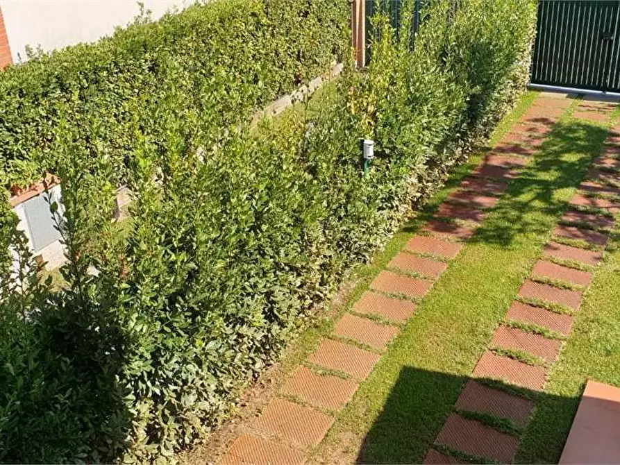 Immagine 25 di Casa bifamiliare in affitto  in Via Ferrucci a Forte Dei Marmi