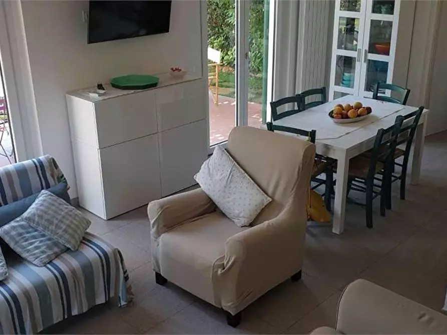 Immagine 7 di Casa bifamiliare in affitto  in Via Ferrucci a Forte Dei Marmi