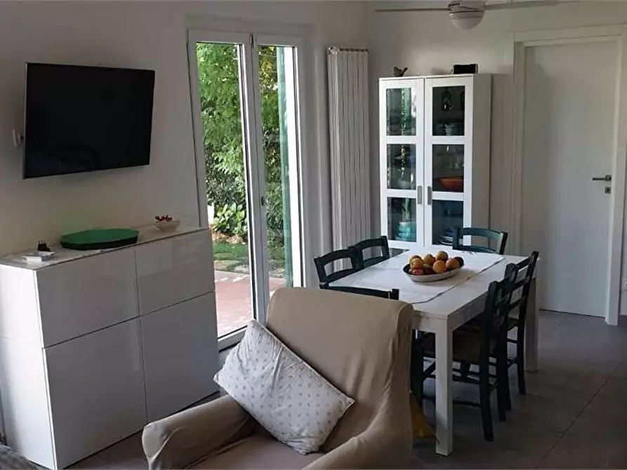 Immagine 8 di Casa bifamiliare in affitto  in Via Dei Medici a Forte Dei Marmi