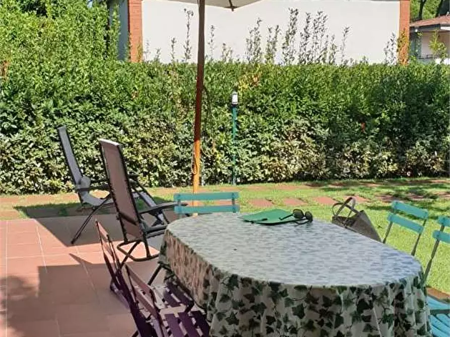 Immagine 3 di Casa bifamiliare in affitto  in Via Ferrucci a Forte Dei Marmi