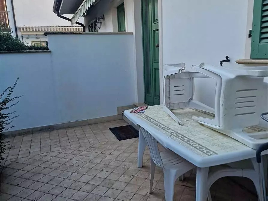 Immagine 35 di Casa bifamiliare in vendita  in Via Lorenzo dei Medici a Forte Dei Marmi