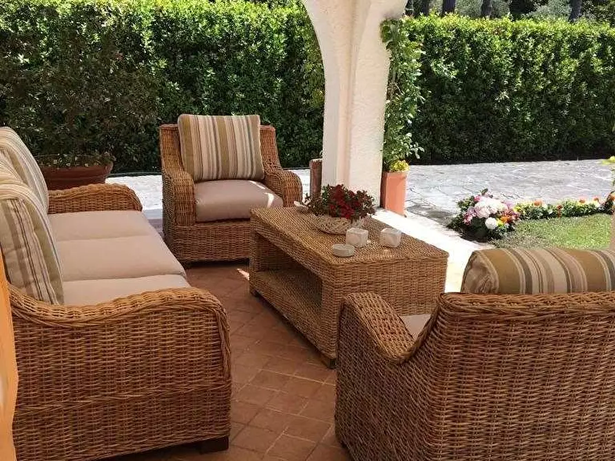 Immagine 30 di Villa in vendita  in Via Pablo Neruda a Forte Dei Marmi
