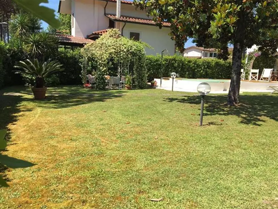 Immagine 32 di Villa in vendita  in Via Pablo Neruda a Forte Dei Marmi