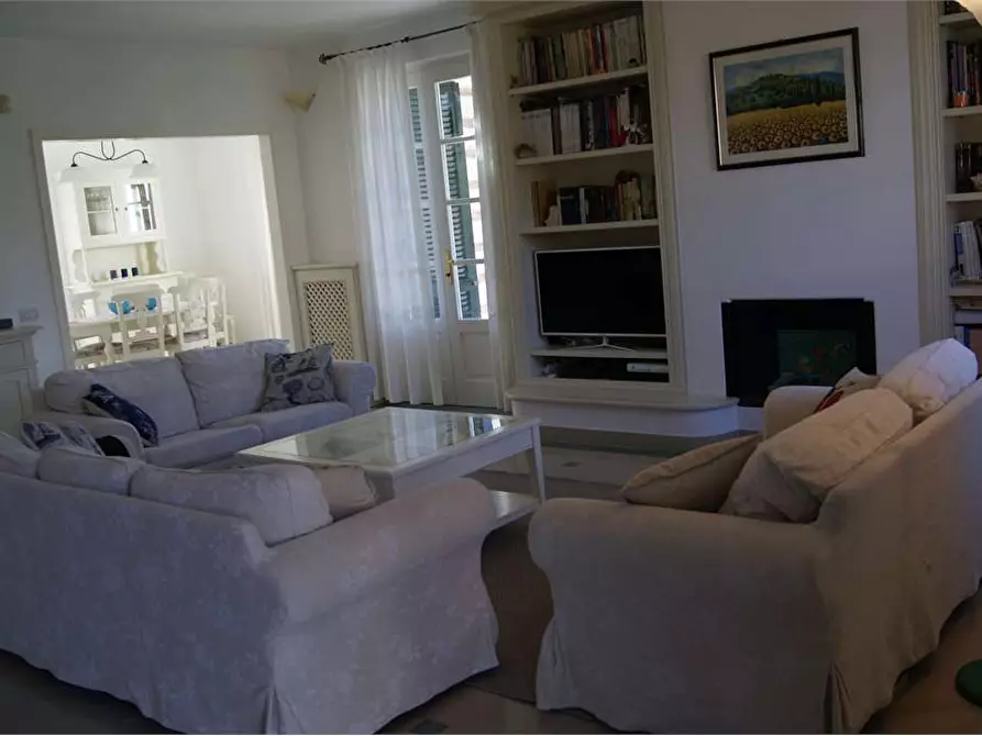 Immagine 36 di Villa in affitto  in Via B. Croce a Forte Dei Marmi