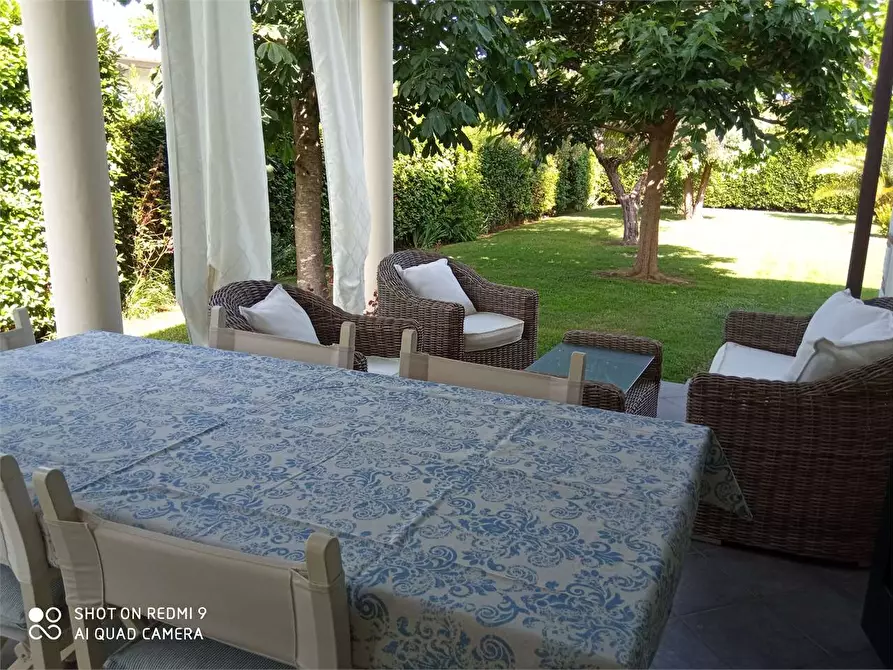 Immagine 17 di Villa in affitto  in Via B. Croce a Forte Dei Marmi
