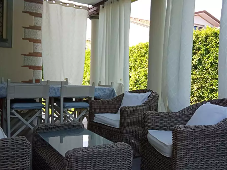 Immagine 19 di Villa in affitto  in Via B. Croce a Forte Dei Marmi