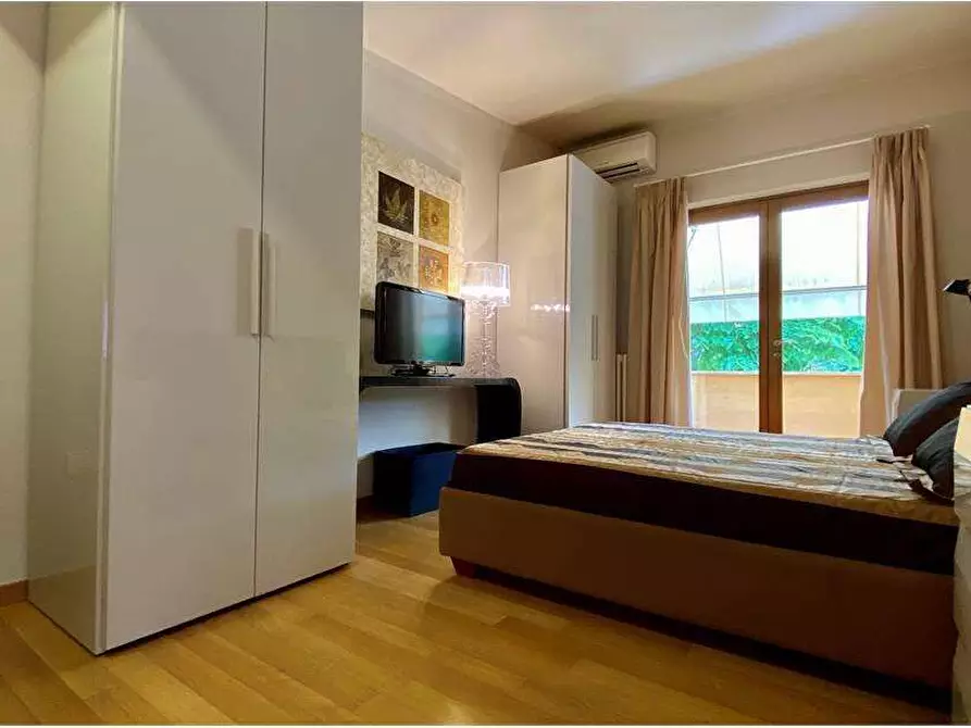 Immagine 14 di Appartamento in affitto  in Via Volta a Forte Dei Marmi