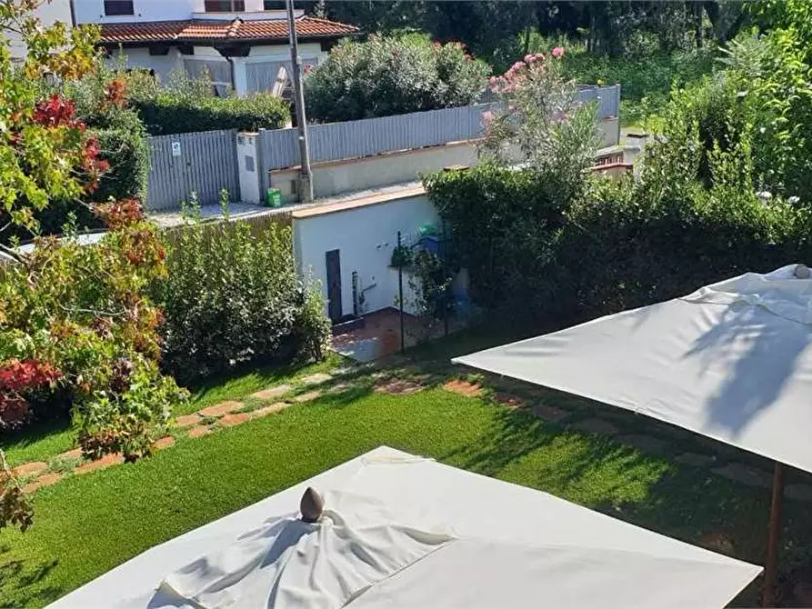 Immagine 24 di Casa bifamiliare in affitto  in Via Ferrucci a Forte Dei Marmi