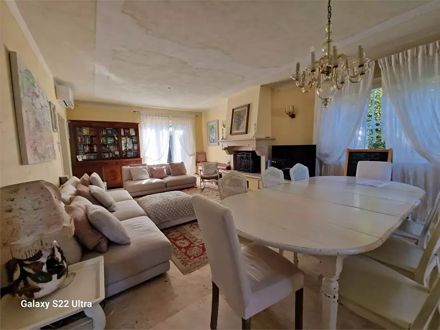 Immagine 9 di Villa in affitto  in Via F. Crispi a Forte Dei Marmi