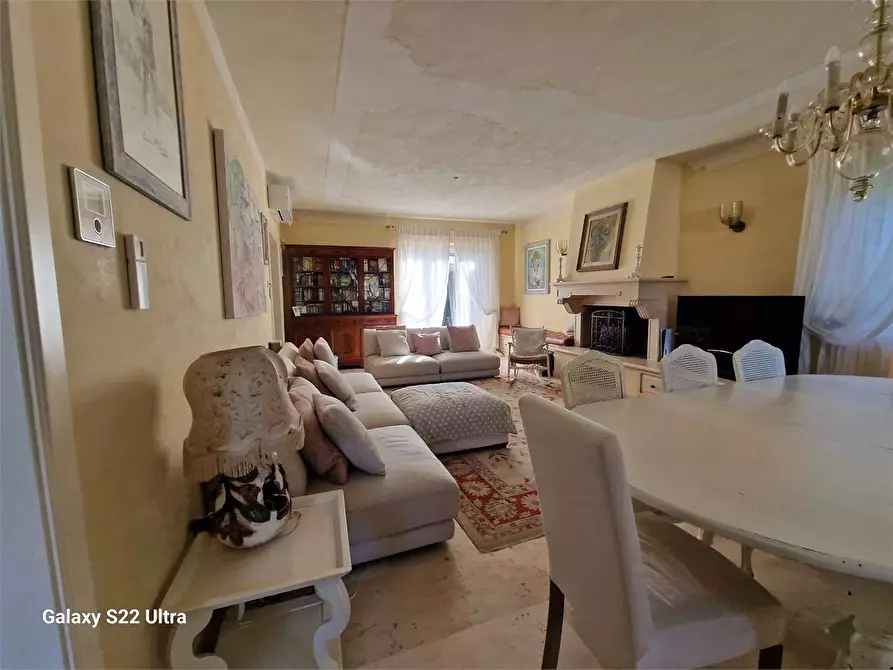 Immagine 10 di Villa in affitto  in Via F. Crispi a Forte Dei Marmi