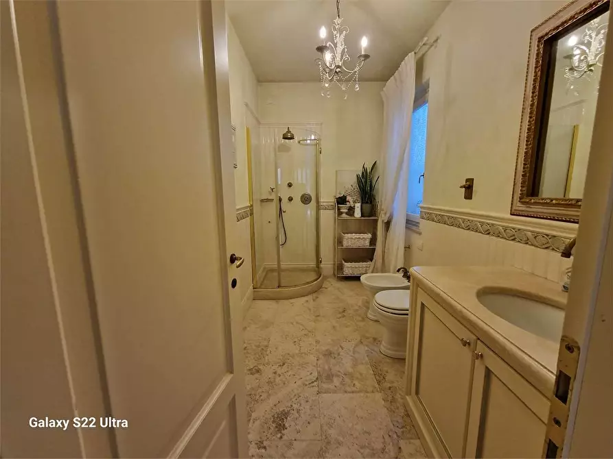 Immagine 16 di Villa in affitto  in Via F. Crispi a Forte Dei Marmi