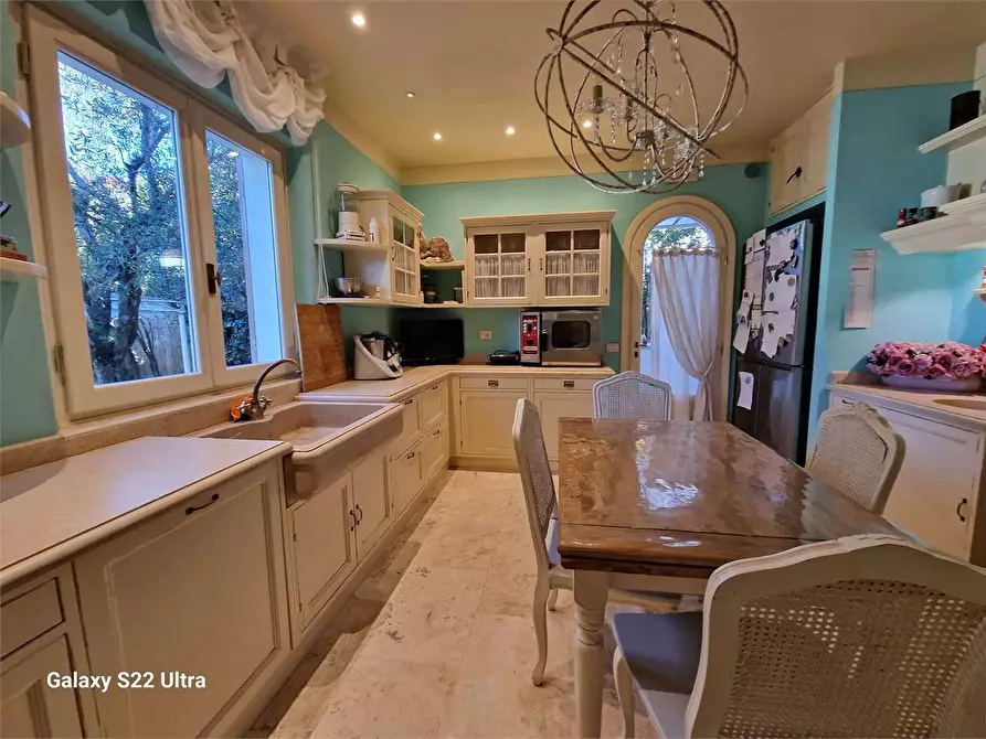 Immagine 18 di Villa in affitto  in Via F. Crispi a Forte Dei Marmi