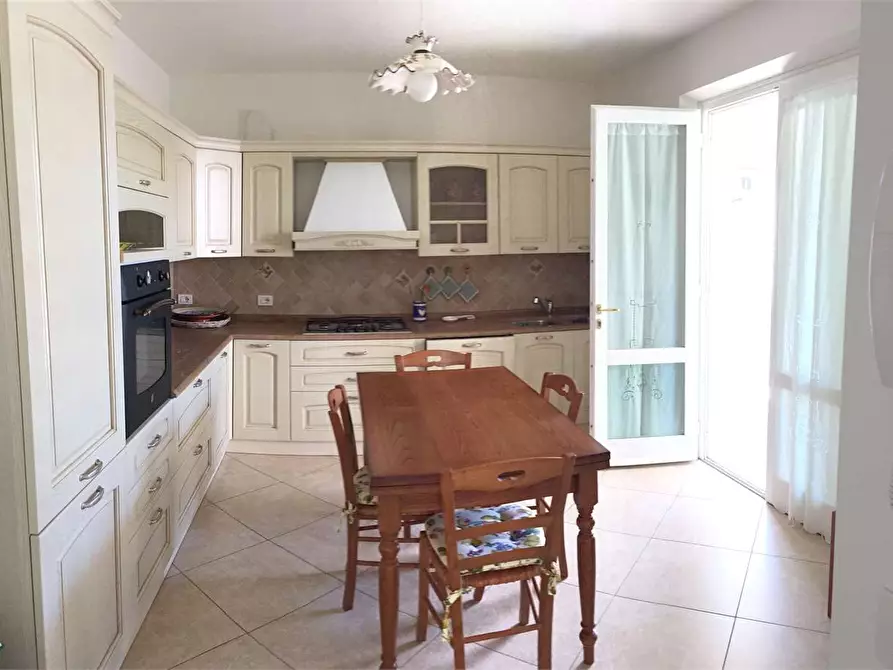 Immagine 8 di Villa in affitto  in Via Tremaiola a Pietrasanta