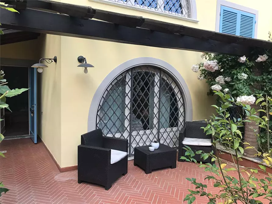 Immagine 7 di Villa in vendita  in Via Volturno a Pietrasanta
