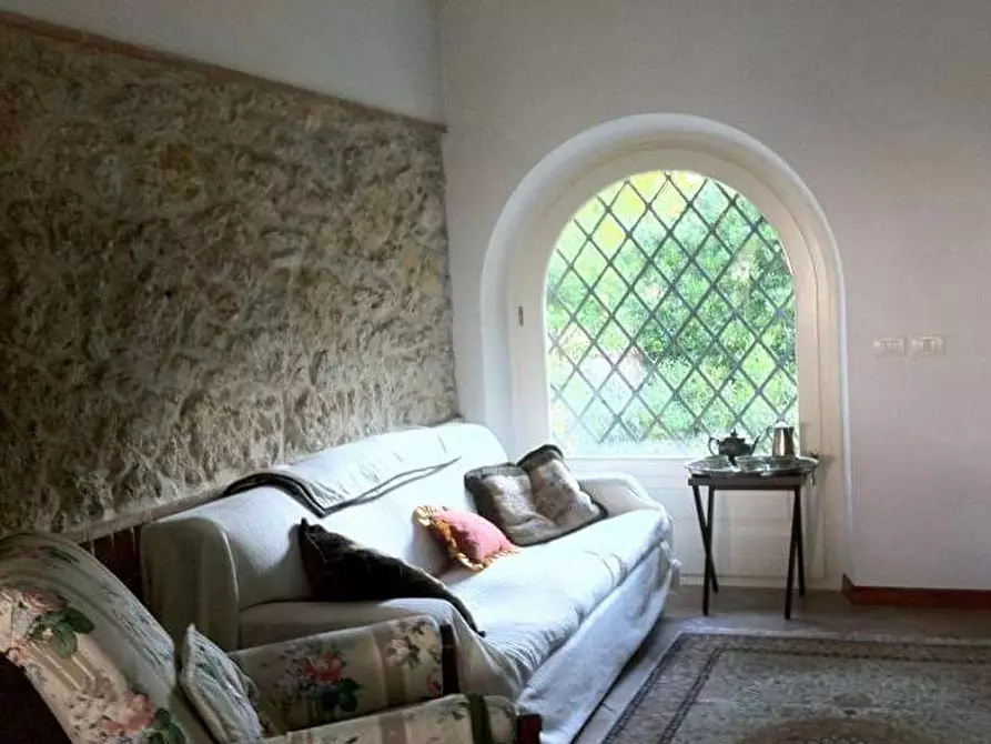 Immagine 11 di Villa in vendita  in Via Volturno a Pietrasanta