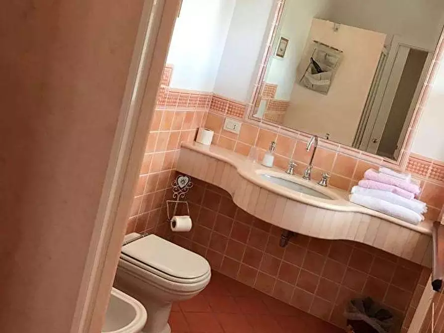 Immagine 32 di Villa in vendita  in Via dei Salesiani a Pietrasanta