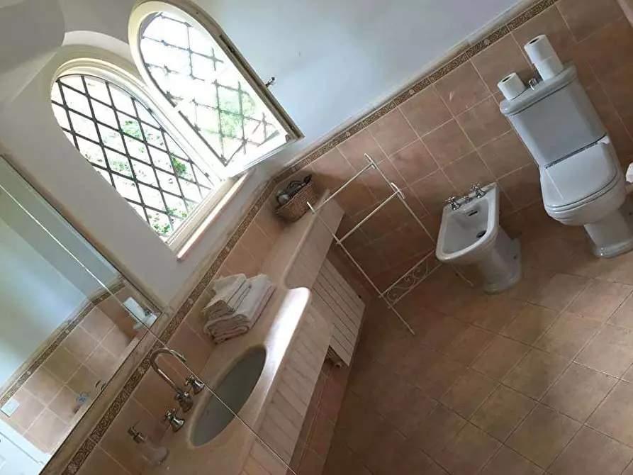 Immagine 42 di Villa in vendita  in Via dei Salesiani a Pietrasanta