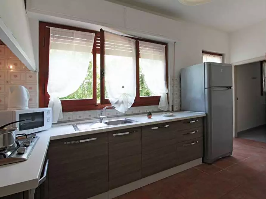 Immagine 10 di Villa in affitto  in Via Lorenzo dei Medici a Forte Dei Marmi