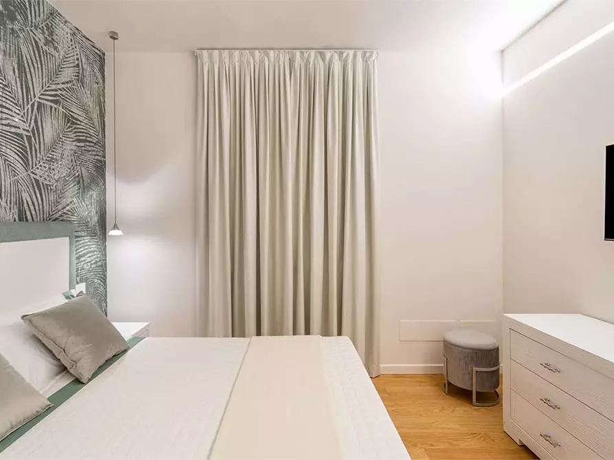 Immagine 25 di Casa bifamiliare in affitto  in Via Volta a Forte Dei Marmi