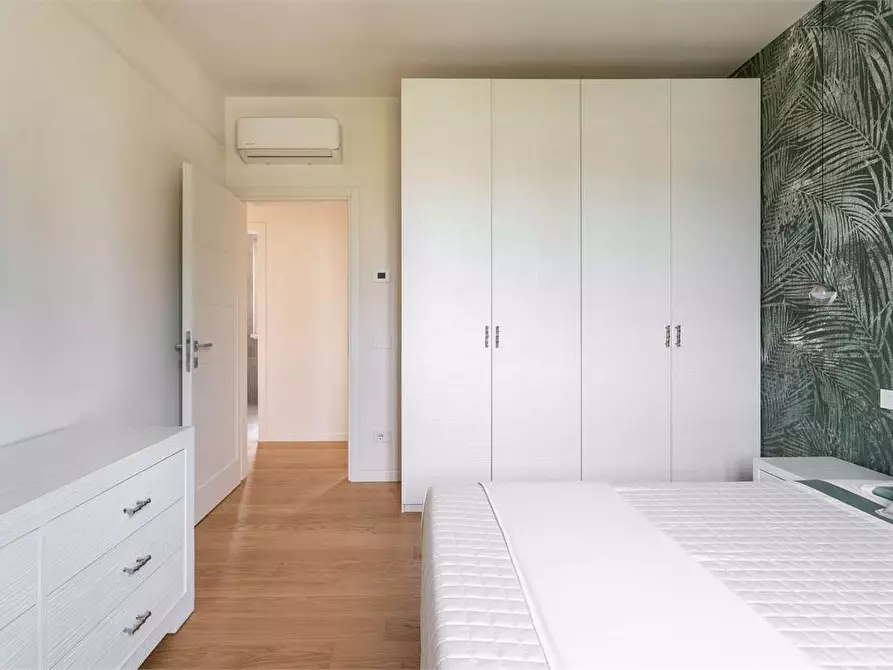 Immagine 28 di Casa bifamiliare in affitto  in Via Volta a Forte Dei Marmi