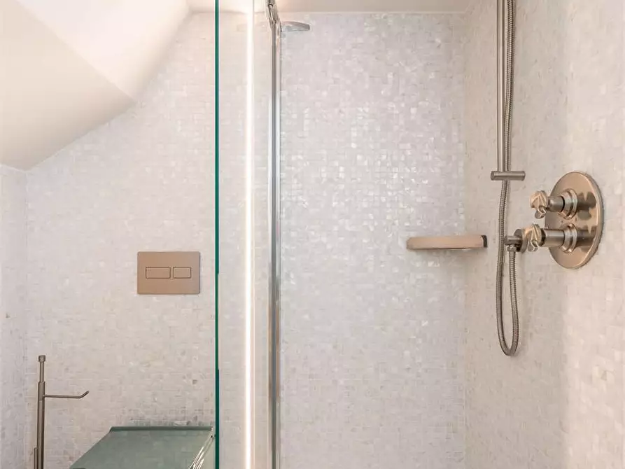 Immagine 34 di Casa bifamiliare in affitto  in Via Volta a Forte Dei Marmi