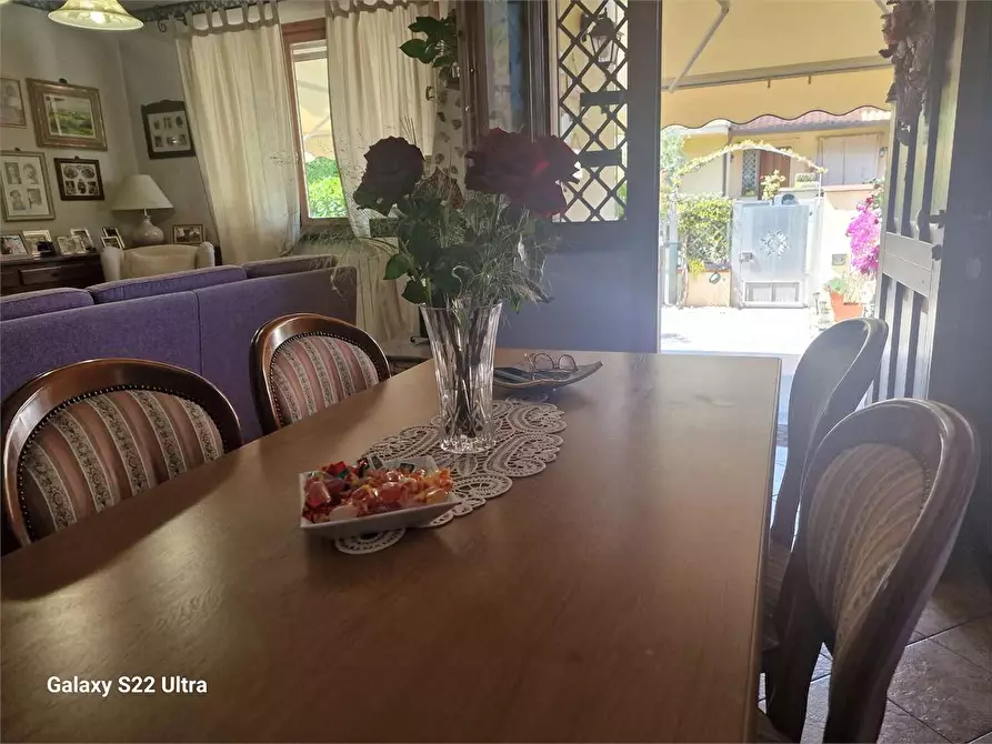 Immagine 10 di Villetta a schiera in vendita  in Via Antonio Canova a Forte Dei Marmi